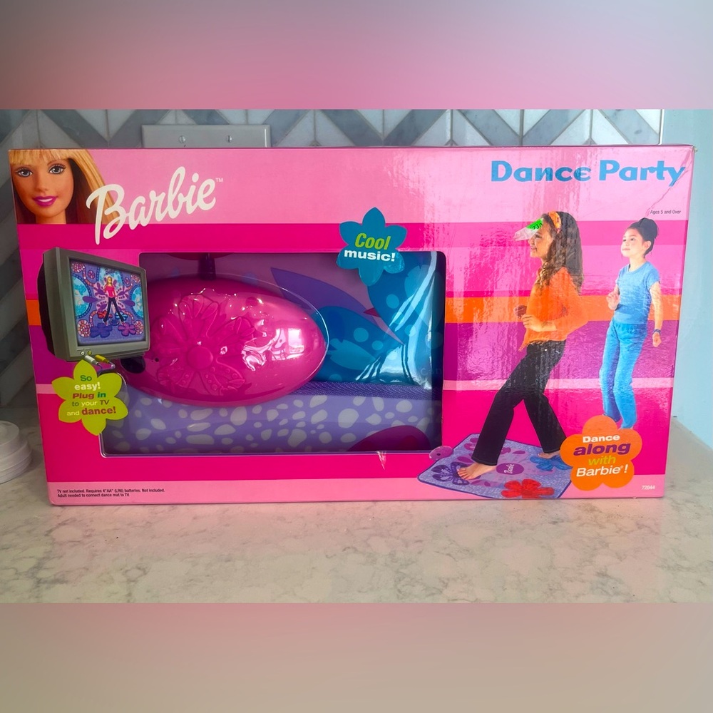 RARE Barbie TV INTERACTIVE DANCE MAT GAME 2002 Y2K Vintage Toy